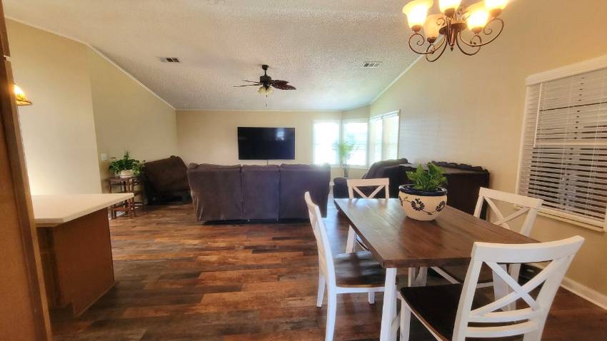 519 Tahiti Drive a Lake Wales, FL Mobile or Manufactured Home for Sale
